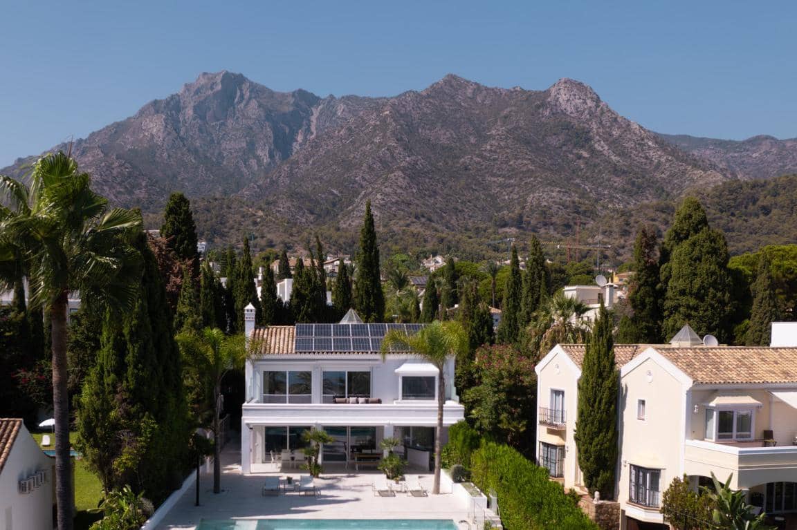 5 slaapkamer Villa te koop in Marbella met zwembad garage - € 3.490.000 (Ref: 10066376)