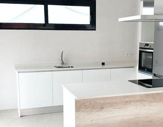 4 sovrum Villa till salu i Manilva med pool garage - 645 000 € (Ref: 10066381)