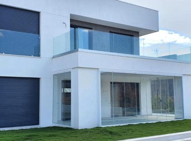 4 sovrum Villa till salu i Manilva med pool garage - 645 000 € (Ref: 10066381)