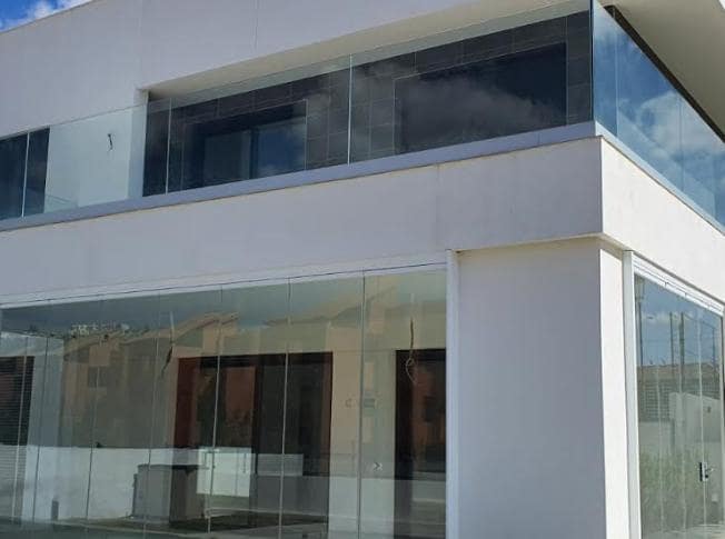 4 sovrum Villa till salu i Manilva med pool garage - 645 000 € (Ref: 10066381)
