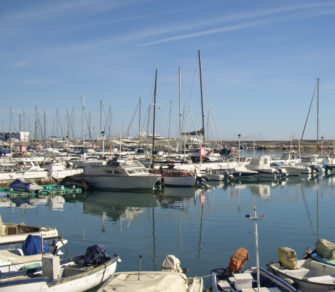 4 soverom Leilighet til salgs i Estepona med svømmebasseng garasje - € 391 000 (Ref: 10066382)