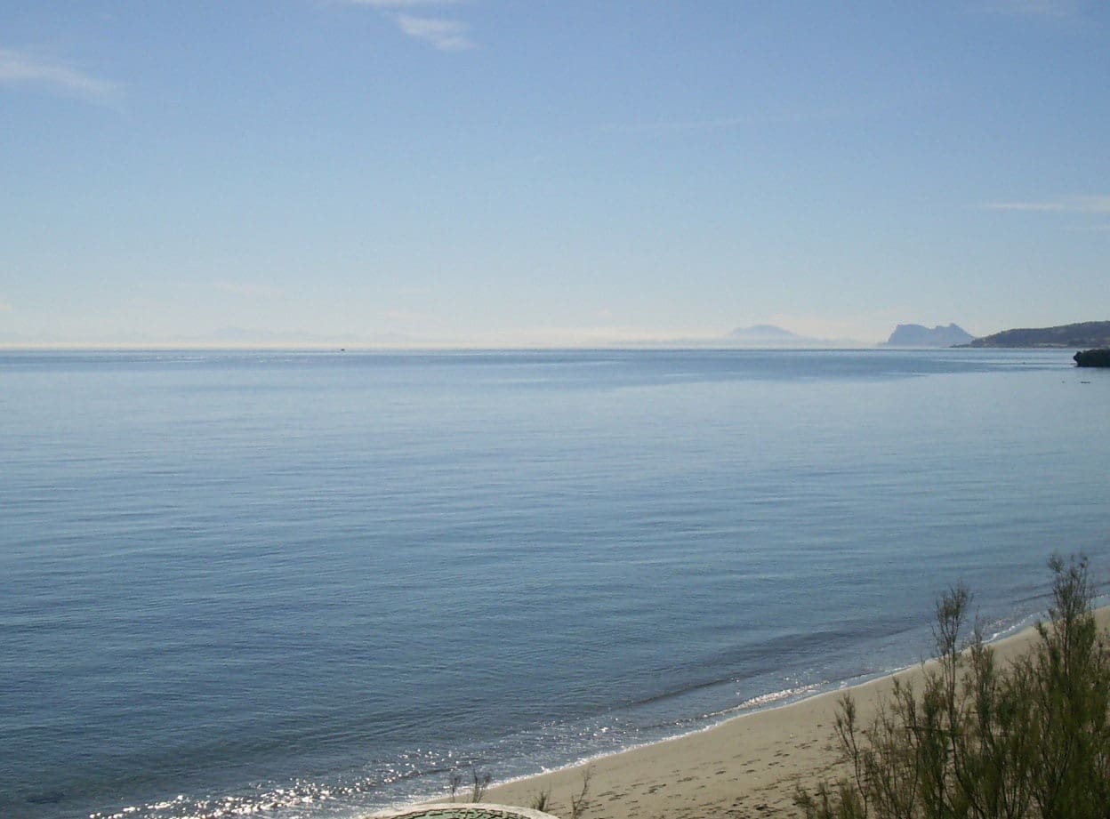 4 soverom Leilighet til salgs i Estepona med svømmebasseng garasje - € 391 000 (Ref: 10066382)