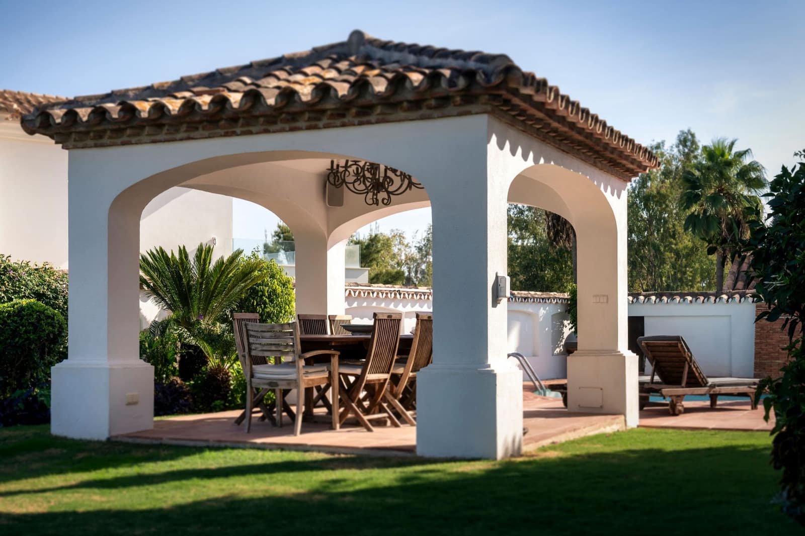 Chalet de 5 habitaciones en Benahavís en venta con piscina garaje - 1.895.000 € (Ref: 10066387)