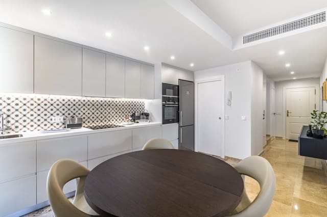 3 sovrum Lägenhet till salu i Golden Mile, Marbella med pool garage - 852 000 € (Ref: 10066388)