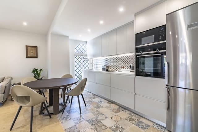 3 sovrum Lägenhet till salu i Golden Mile, Marbella med pool garage - 852 000 € (Ref: 10066388)