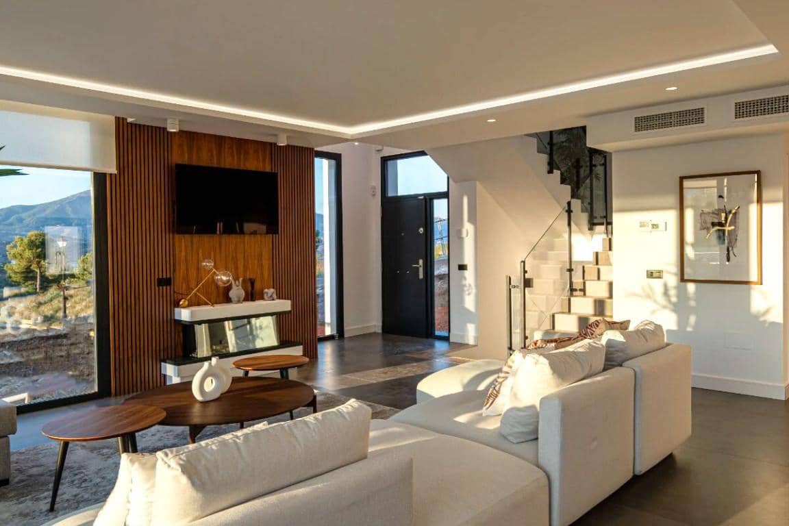 3 sypialnia Willa na sprzedaż w Mijas Costa z basenem garażem - 800 000 € (Ref: 10066390)