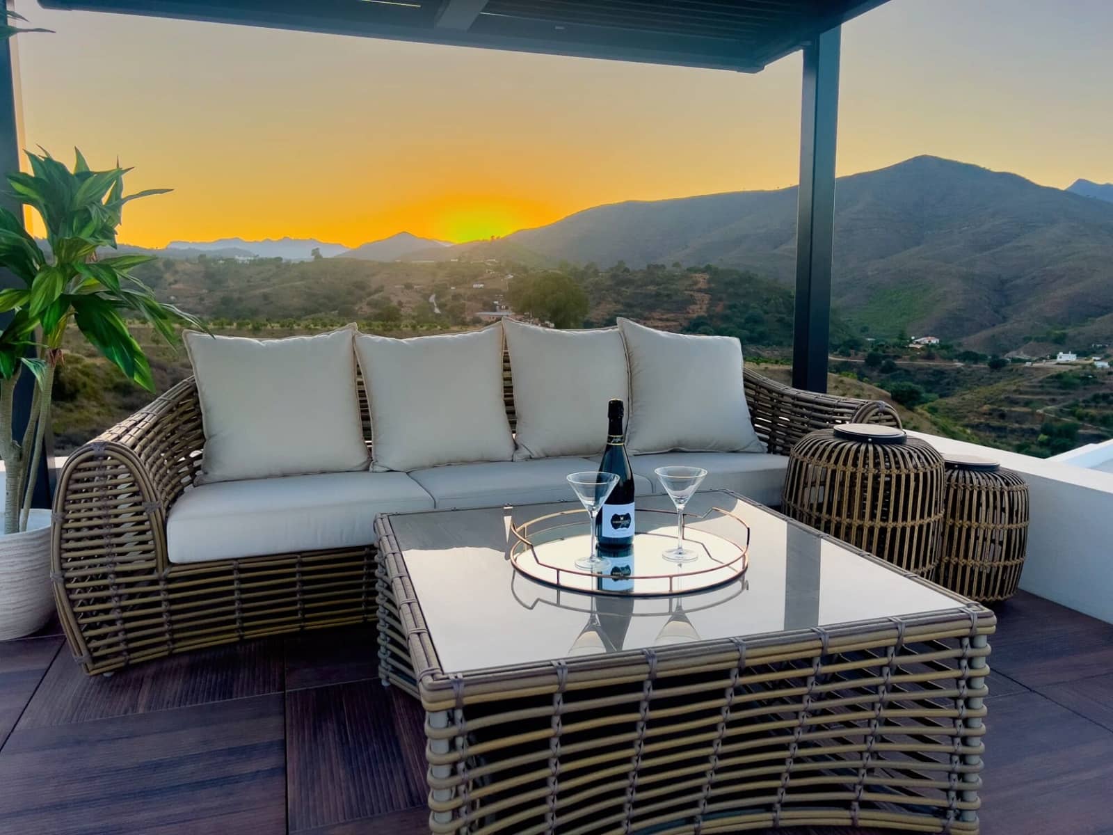 3 sypialnia Willa na sprzedaż w Mijas Costa z basenem garażem - 800 000 € (Ref: 10066390)