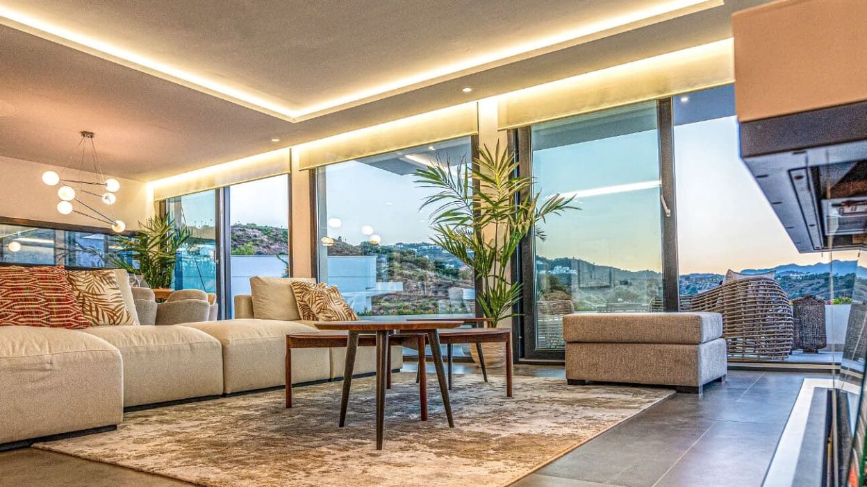 3 soverom Villa til salgs i Mijas Costa med svømmebasseng garasje - € 800 000 (Ref: 10066390)