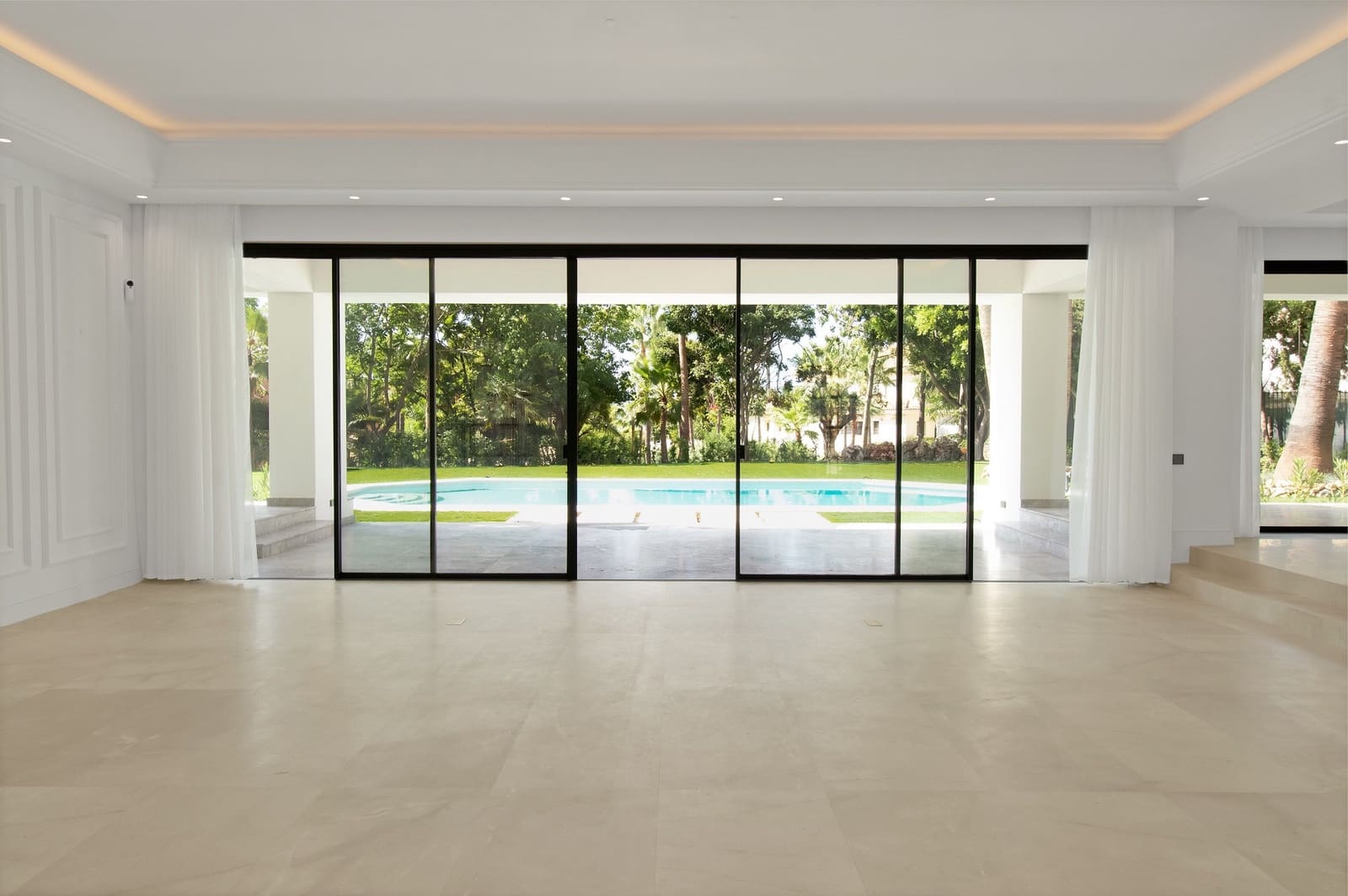 6 soverom Villa til salgs i Marbella - € 8 500 000 (Ref: 10066396)