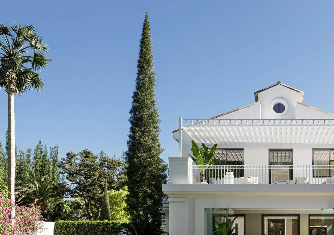 4 soverom Villa til salgs i Nueva Andalucia med svømmebasseng garasje - € 2 750 000 (Ref: 10066397)