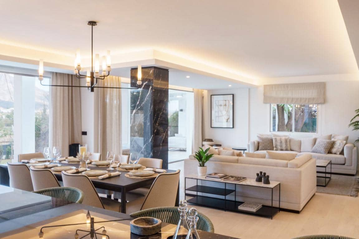5 sypialnia Willa na sprzedaż w Nueva Andalucia z basenem garażem - 2 850 000 € (Ref: 10066403)