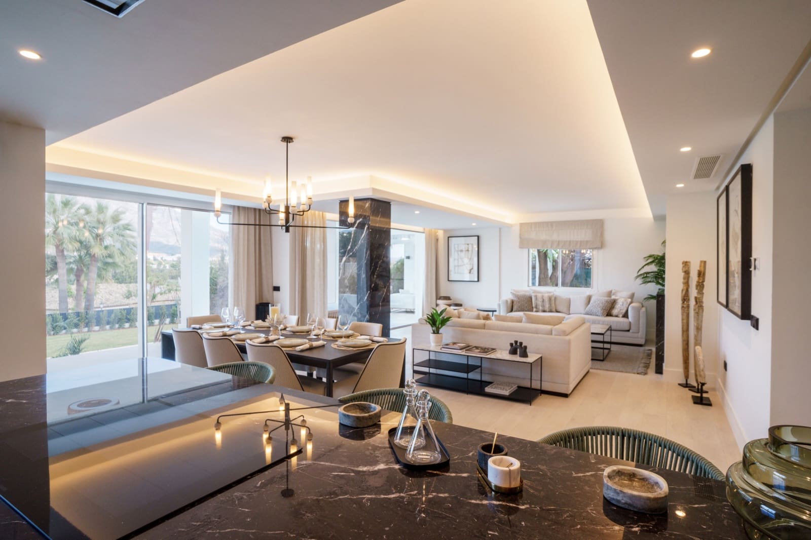 5 sypialnia Willa na sprzedaż w Nueva Andalucia z basenem garażem - 2 850 000 € (Ref: 10066403)