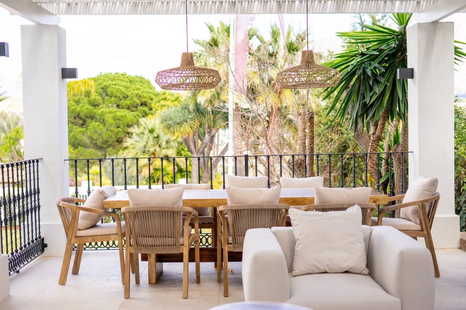 5 sypialnia Willa na sprzedaż w Nueva Andalucia z basenem garażem - 2 850 000 € (Ref: 10066403)