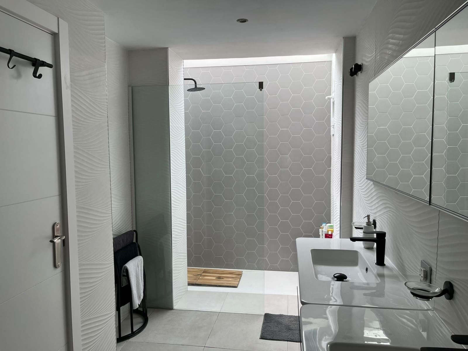 3 slaapkamer Halfvrijstaande villa te koop in La Duquesa / Puerto de la Duquesa met zwembad garage - € 549.000 (Ref: 10066408)