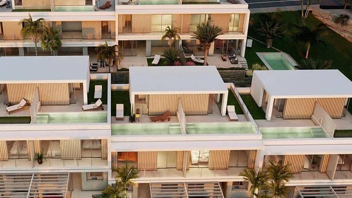 4 slaapkamer Villa te koop in Estepona met zwembad garage - € 680.000 (Ref: 10066415)