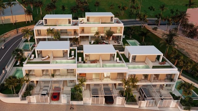 4 sypialnia Willa na sprzedaż w Estepona z basenem garażem - 680 000 € (Ref: 10066415)