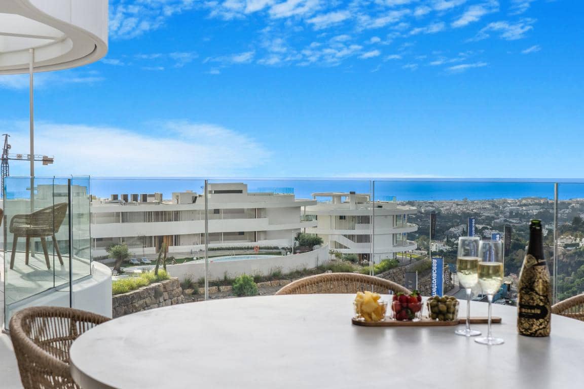 Ático de 2 habitaciones en Benahavís en venta con piscina garaje - 1.275.000 € (Ref: 10066420)