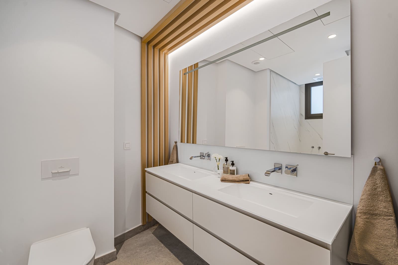 Ático de 2 habitaciones en Benahavís en venta con piscina garaje - 1.275.000 € (Ref: 10066420)