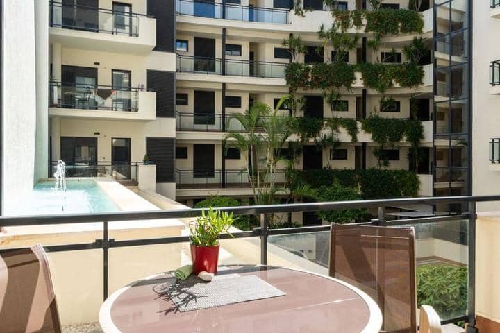 2 soverom Leilighet til salgs i Estepona med svømmebasseng garasje - € 329 500 (Ref: 10066422)