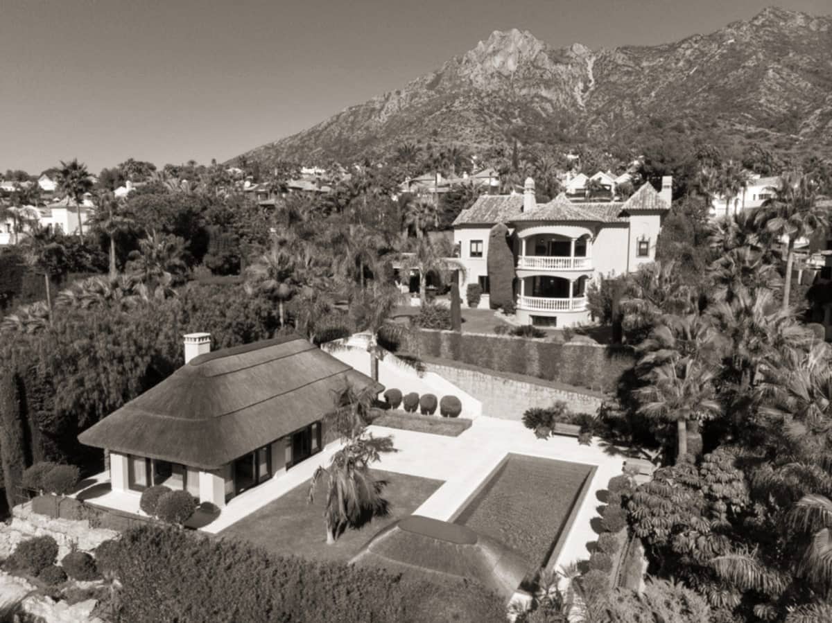 5 bedroom Villa for sale in Marbella with pool garage - € 9,500,000 (Ref: 10066424)