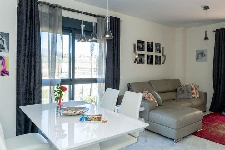 2 chambre Appartement à vendre à Marbella avec piscine garage - 329 500 € (Ref: 10066432)