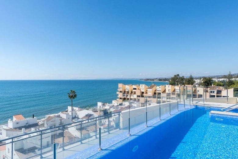2 bedroom Apartment for sale in Marbella with pool garage - € 329,500 (Ref: 10066432)