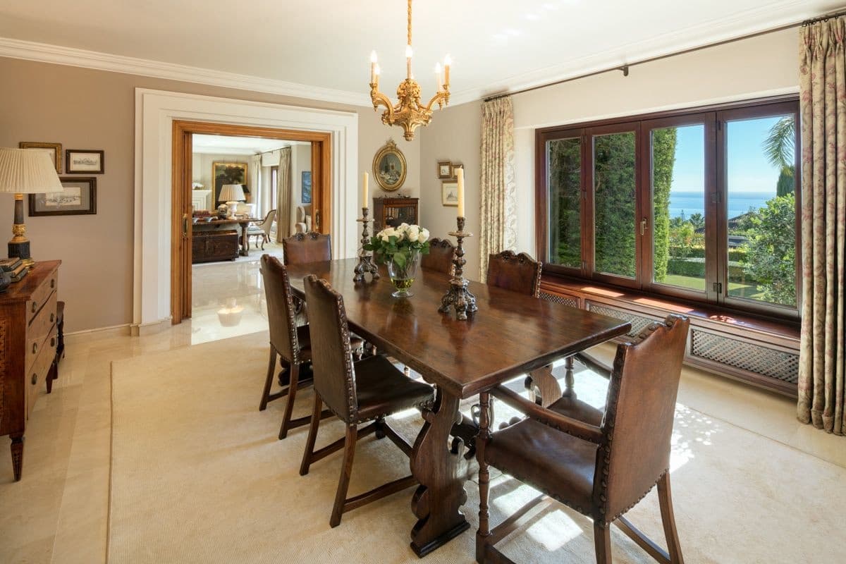 Chalet de 5 habitaciones en Marbella en venta con piscina garaje - 9.500.000 € (Ref: 10066434)