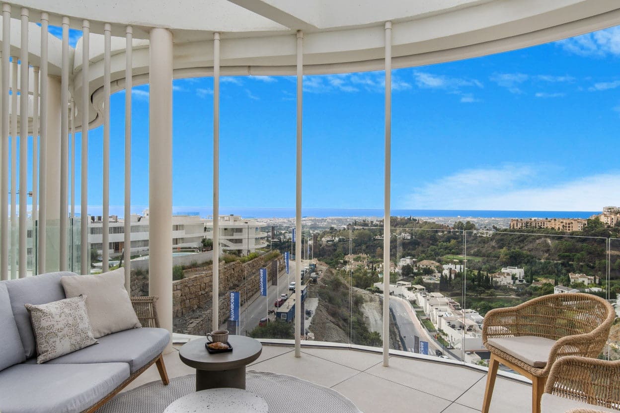 2 bedroom Apartment for sale in Marbella with pool garage - € 1,275,000 (Ref: 10066435)