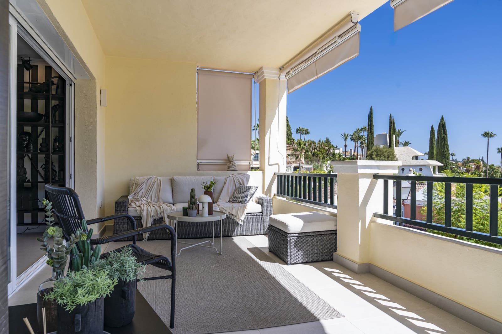 4 sypialnia Willa na sprzedaż w Marbella z basenem garażem - 898 000 € (Ref: 10066436)