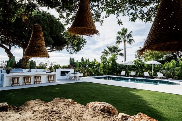 5 quarto Moradia para venda em Marbella com piscina garagem - 2 595 000 € (Ref: 10066437)
