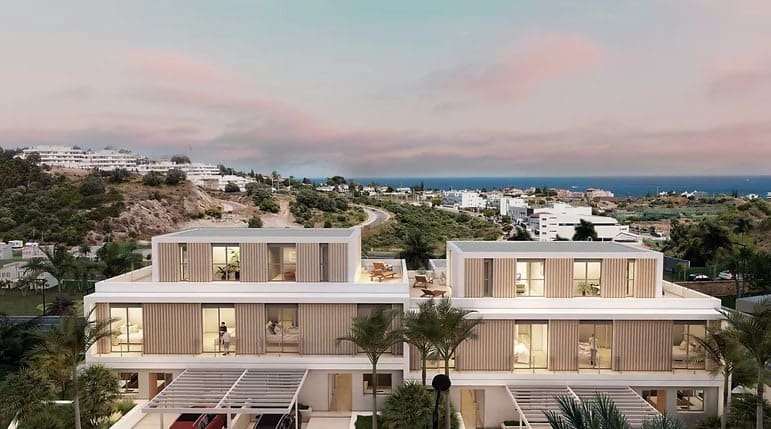 4 slaapkamer Villa te koop in Marbella met zwembad garage - € 680.000 (Ref: 10066439)