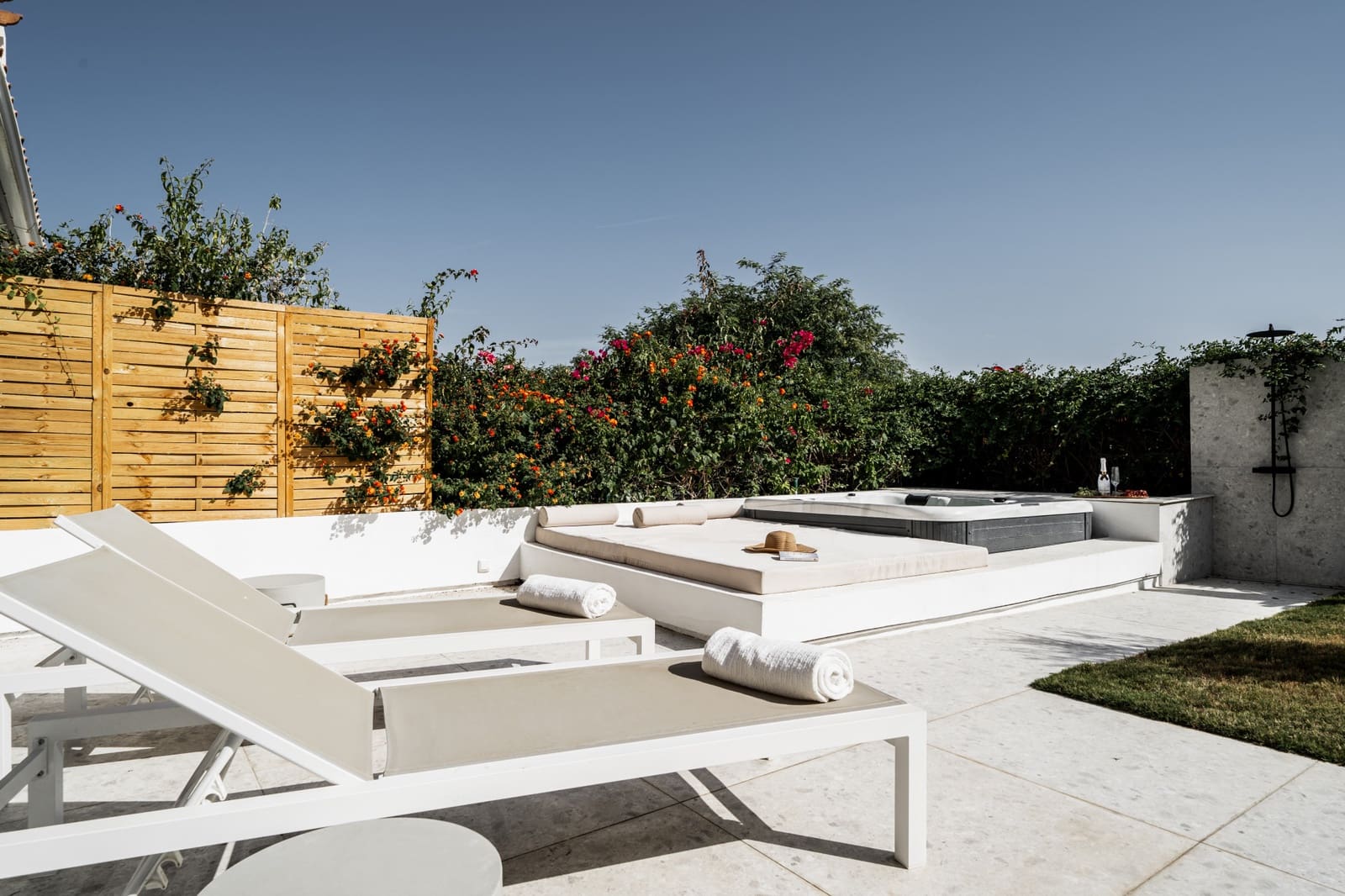3 bedroom Apartment for sale in Marbella with pool garage - € 990,000 (Ref: 10066442)