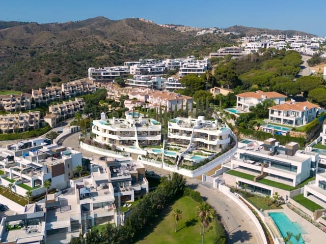 Apartamento de 3 habitaciones en Marbella en venta con piscina garaje - 1.520.000 € (Ref: 10066446)