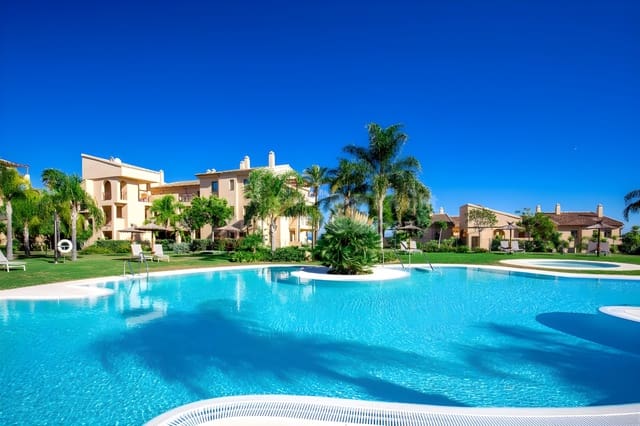2 bedroom Apartment for sale in Marbella with pool garage - € 385,000 (Ref: 10066453)