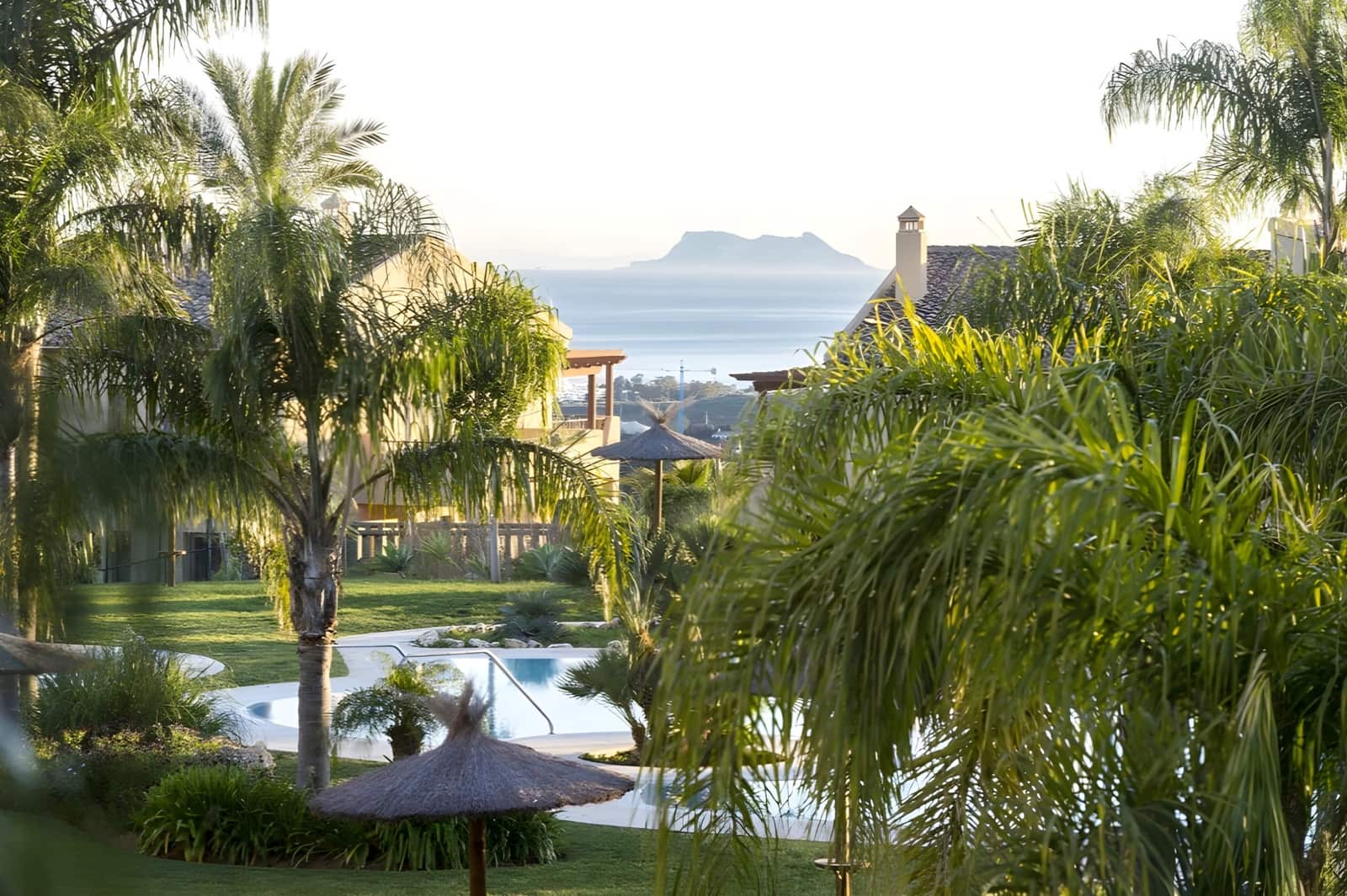 2 bedroom Apartment for sale in Marbella with pool garage - € 385,000 (Ref: 10066453)