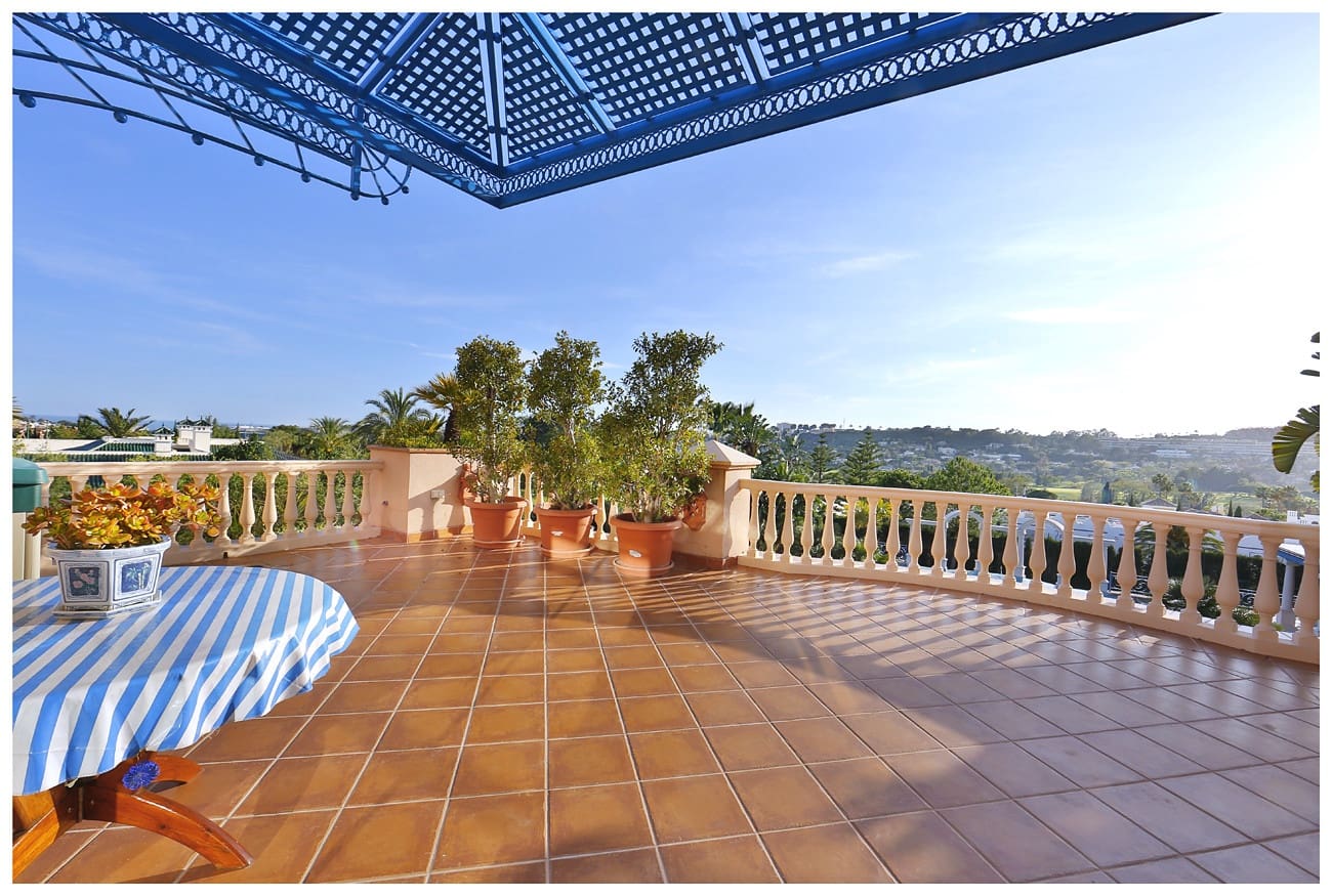 Chalet de 6 habitaciones en Marbella en venta con piscina garaje - 7.500.000 € (Ref: 10066456)