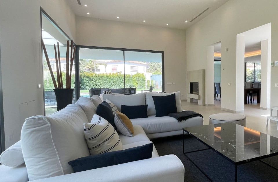 5 Zimmer Villa zu verkaufen in Marbella mit Pool Garage - 4.650.000 € (Ref: 10066458)