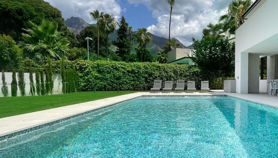 5 Zimmer Villa zu verkaufen in Marbella mit Pool Garage - 4.650.000 € (Ref: 10066458)