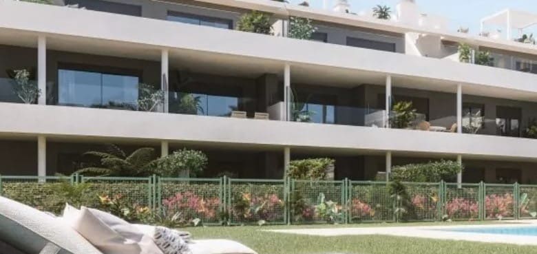 3 soverom Leilighet til salgs i Estepona med svømmebasseng garasje - € 279 000 (Ref: 10066462)