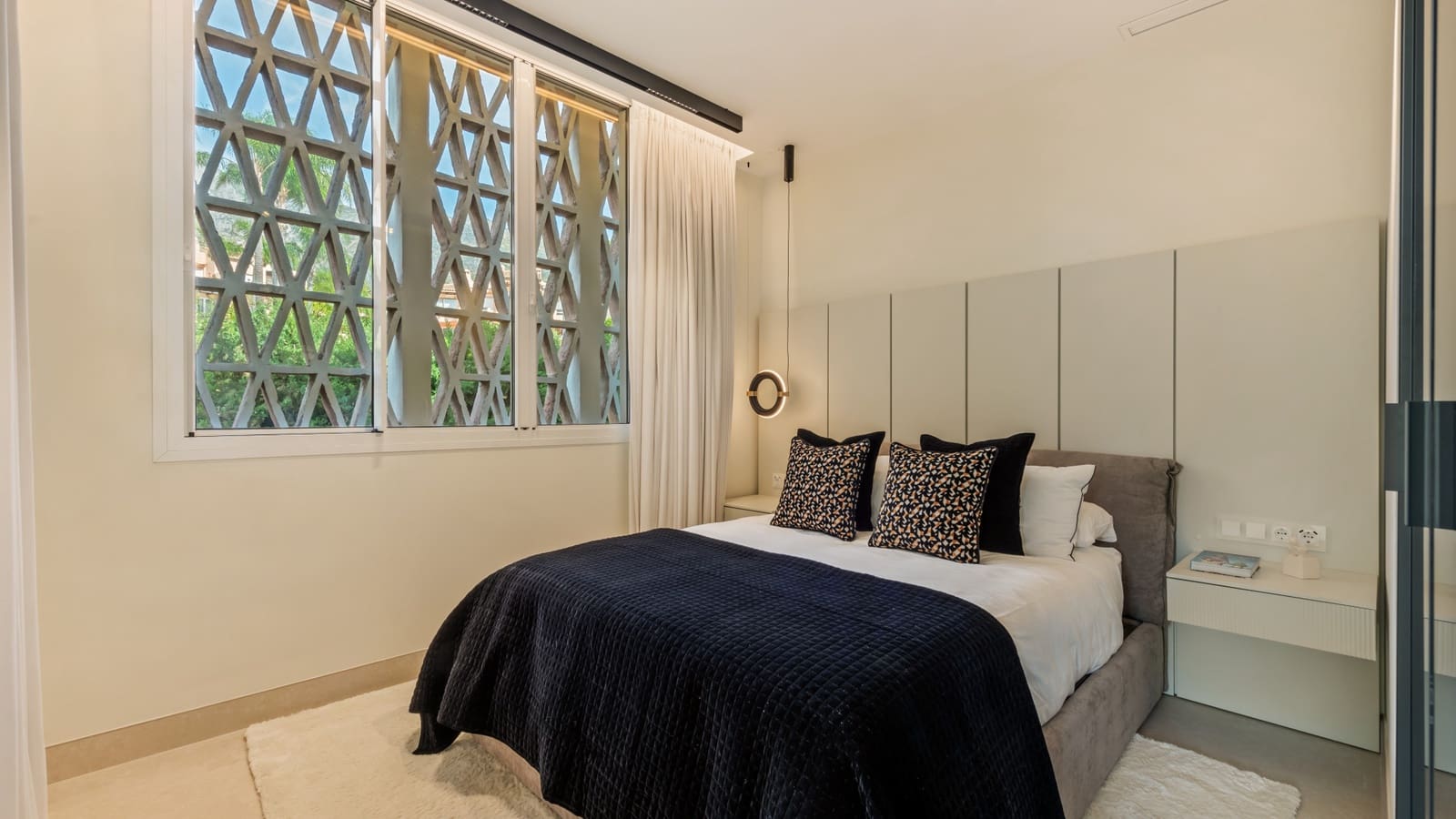 3 Zimmer Apartment zu verkaufen in Golden Mile mit Pool Garage - 2.650.000 € (Ref: 10066464)