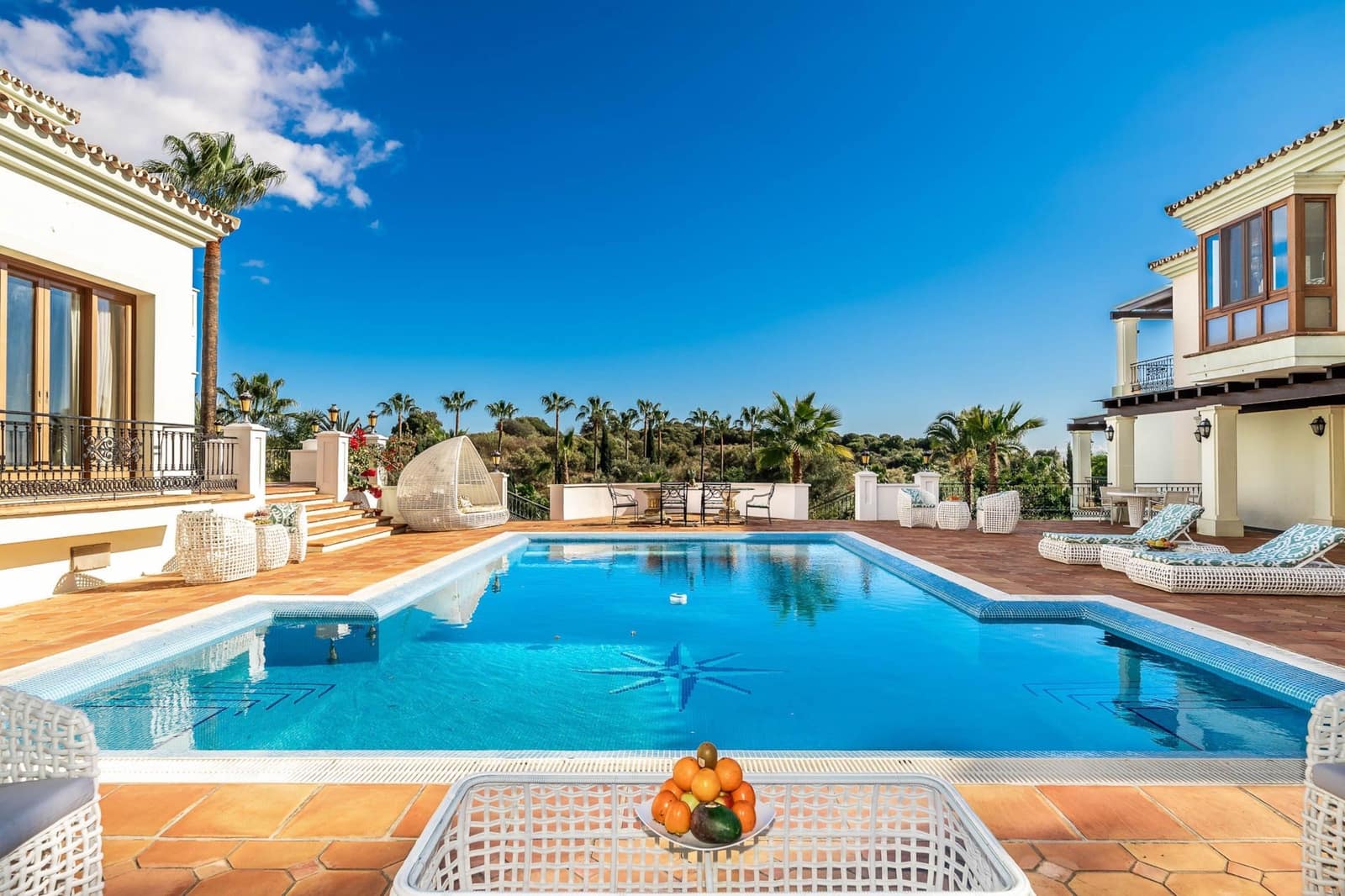 16 makuuhuone Huvila myytävänä paikassa Benahavis mukana uima-altaan 
autotalli - 9 750 000 € (Ref: 10066467)