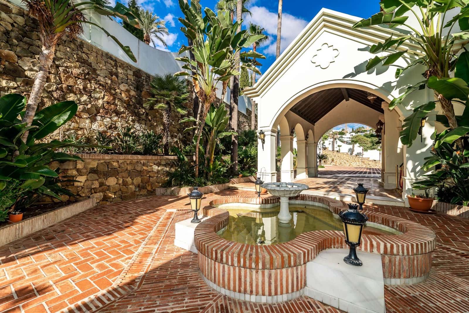 16 camera da letto Villa in vendita in Marbella con piscina garage - 9.750.000 € (Rif: 10066468)