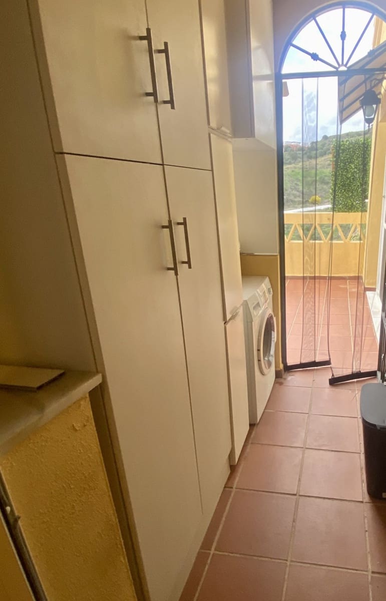 2 bedroom Apartment for sale in Marbella with pool garage - € 265,000 (Ref: 10066470)