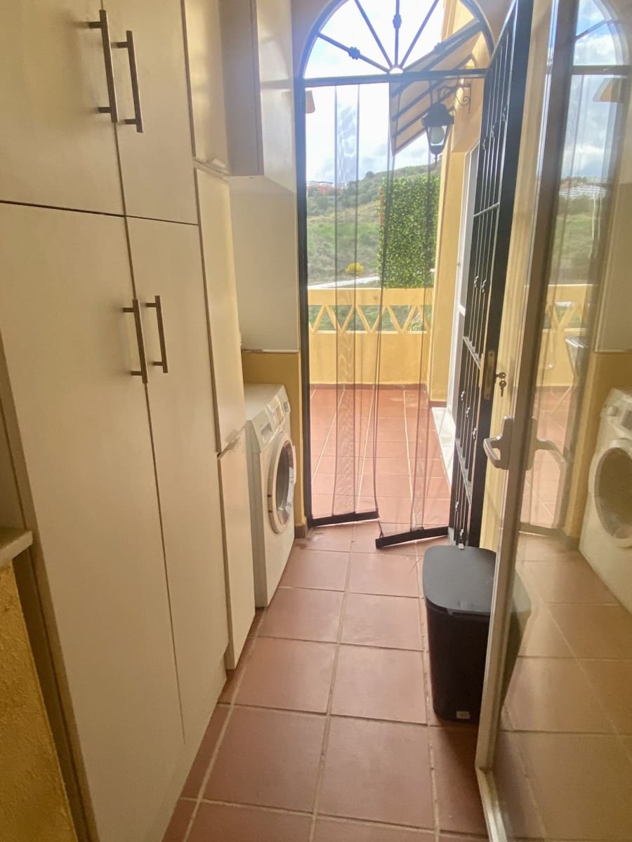 2 bedroom Apartment for sale in Marbella with pool garage - € 265,000 (Ref: 10066470)