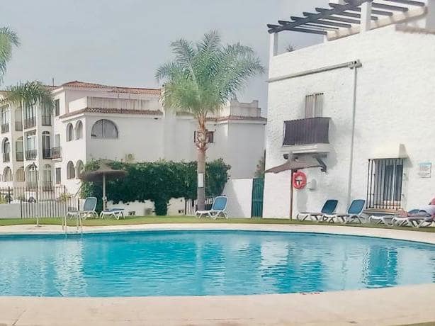 2 chambre Appartement à vendre à Marbella avec piscine - 300 000 € (Ref: 10066471)
