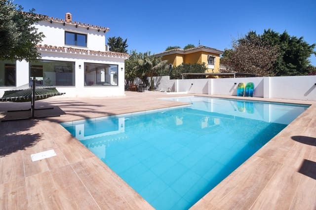 Chalet de 5 habitaciones en Benalmádena en venta con piscina garaje - 1.390.000 € (Ref: 10066477)