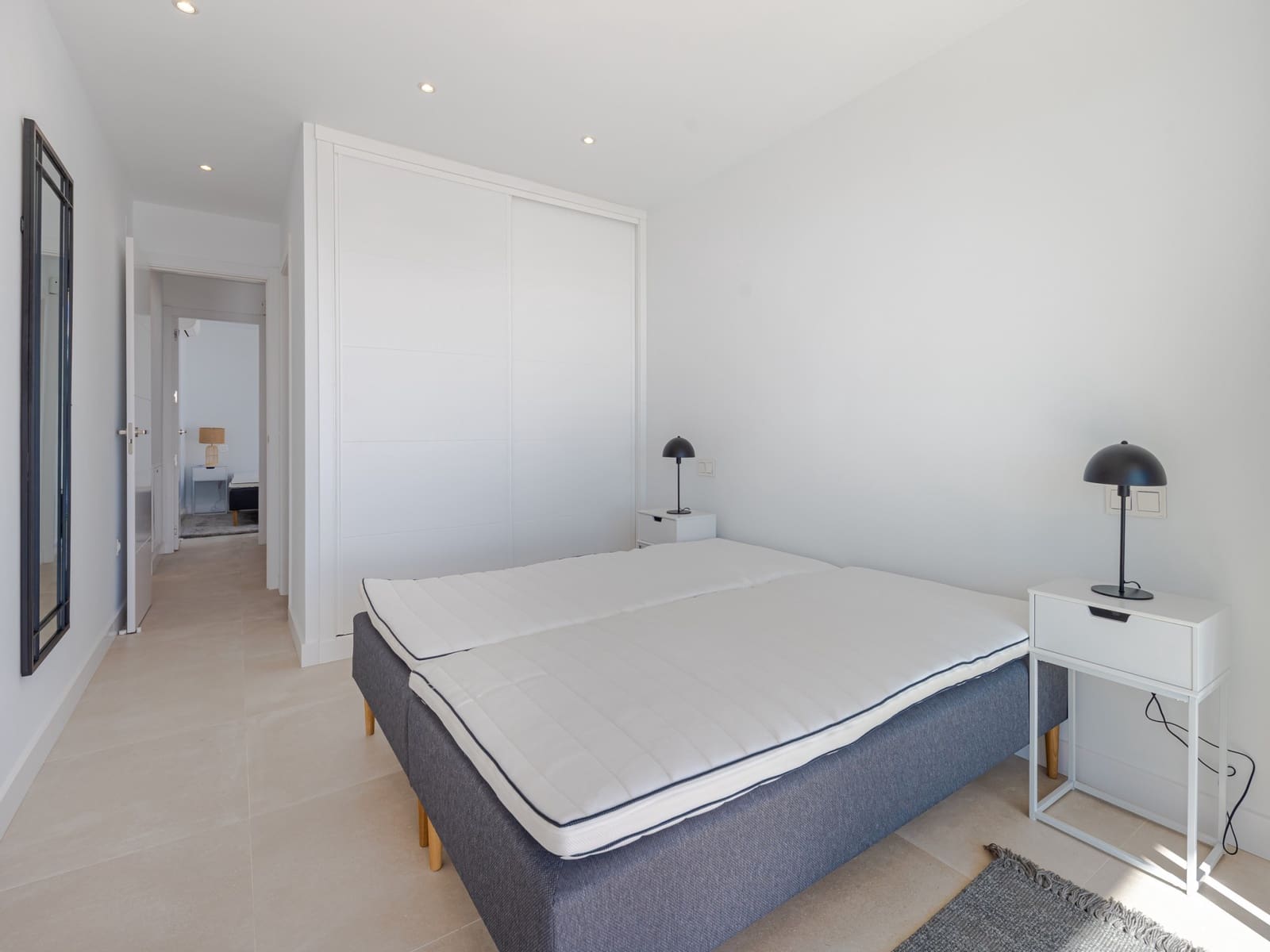 4 bedroom Villa for sale in Marbella with pool garage - € 2,495,000 (Ref: 10066480)