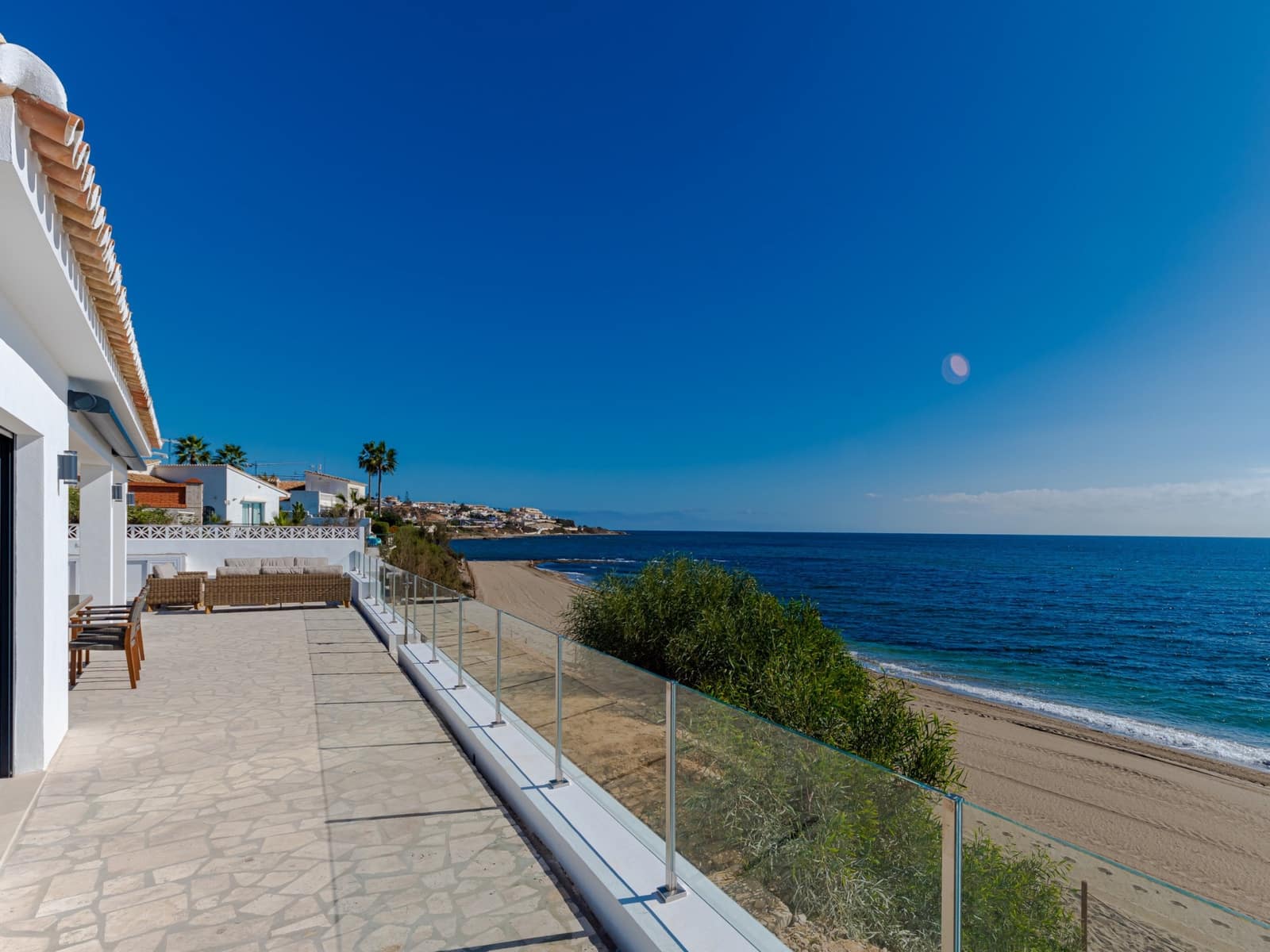 4 bedroom Villa for sale in Marbella with pool garage - € 2,495,000 (Ref: 10066480)