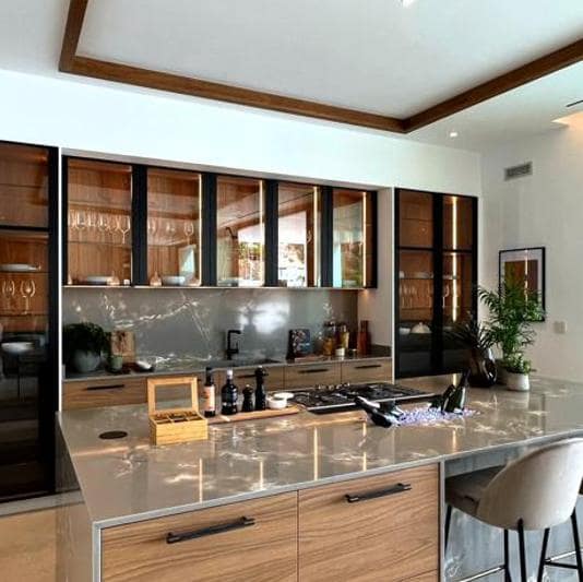 5 bedroom Villa for sale in Marbella with pool garage - € 6,350,000 (Ref: 10066486)