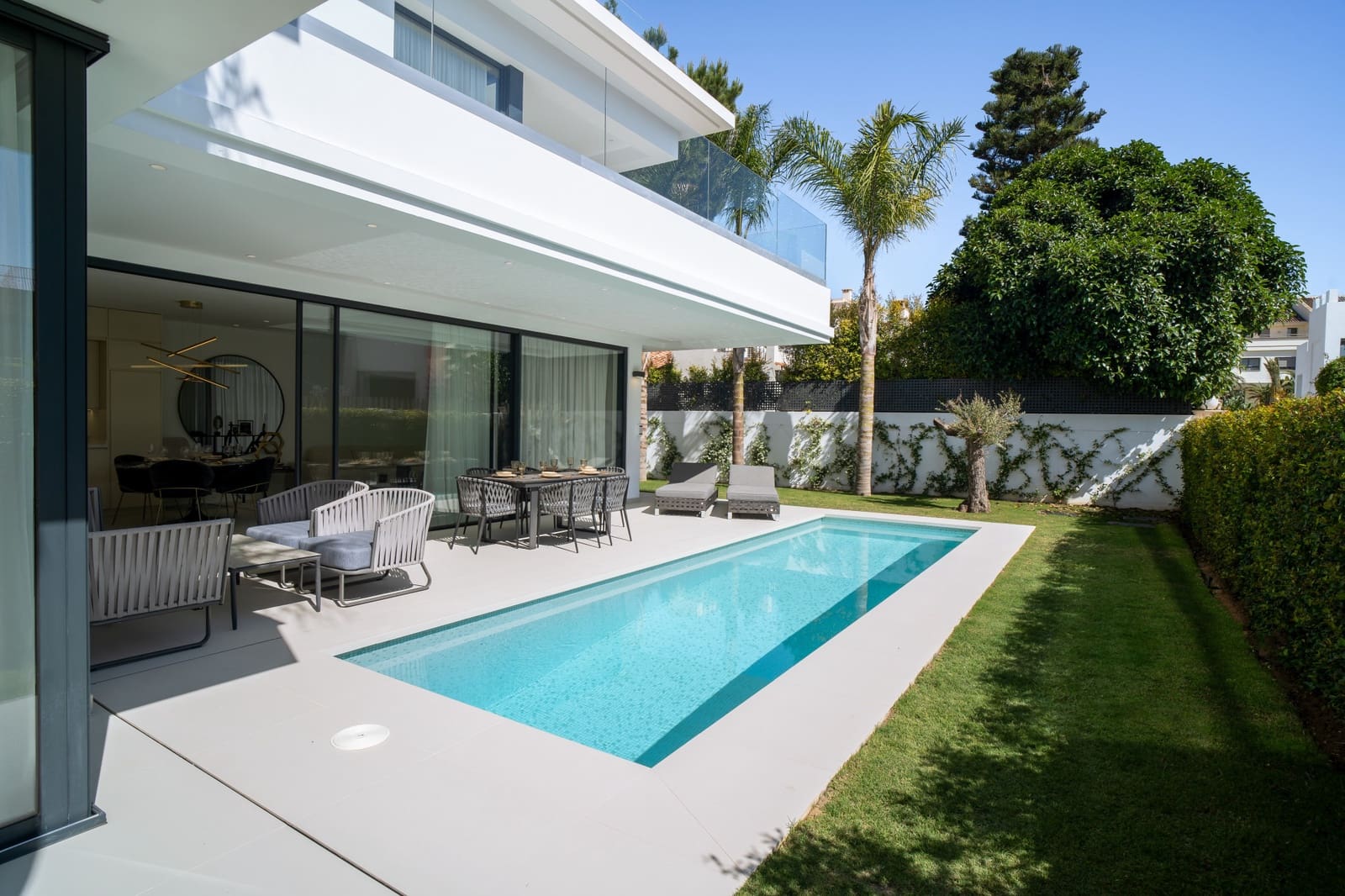4 slaapkamer Villa te koop in Marbella met zwembad - € 3.500.000 (Ref: 10066487)